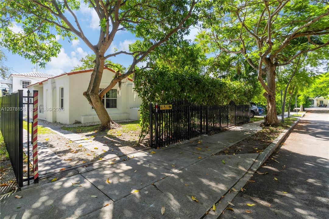 For Sale: $2,185,000 (0 beds, 0 baths, 2499 Square Feet)