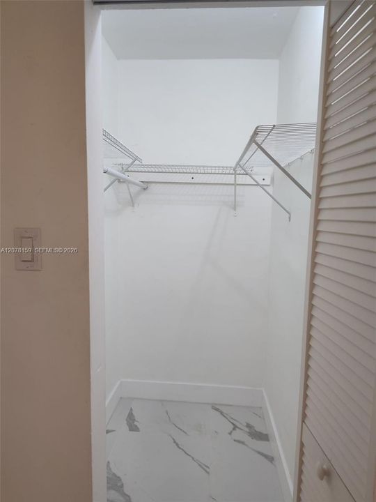 For Rent: $1,700 (1 beds, 1 baths, 600 Square Feet)