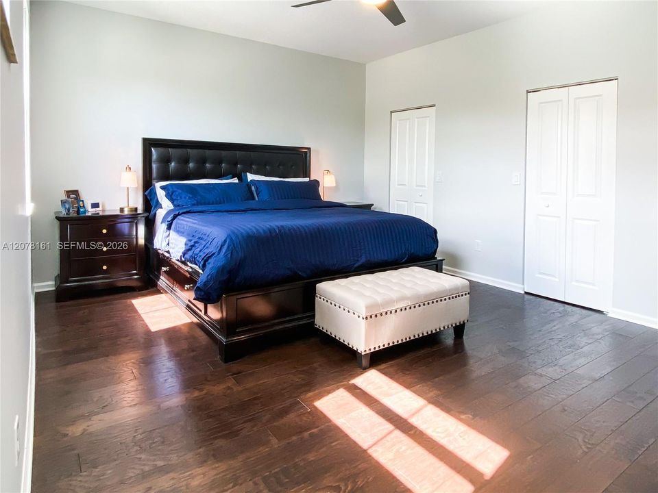 For Rent: $4,250 (3 beds, 3 baths, 1770 Square Feet)