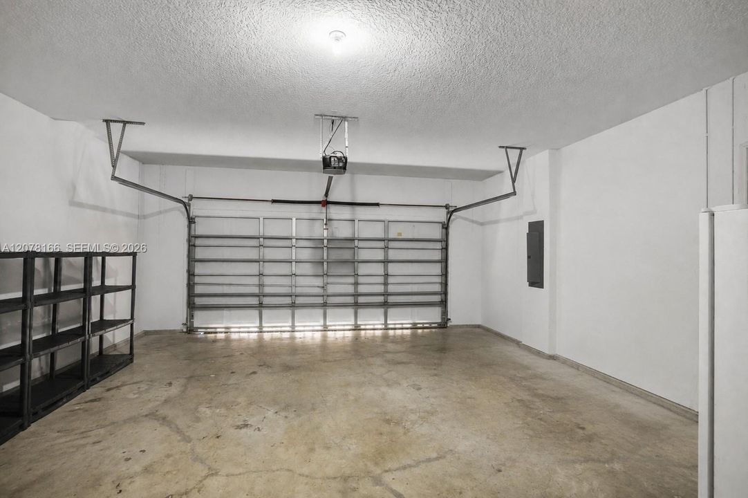 En Renta: $5,900 (5 camas, 4 baños, 3041 Pies cuadrados)