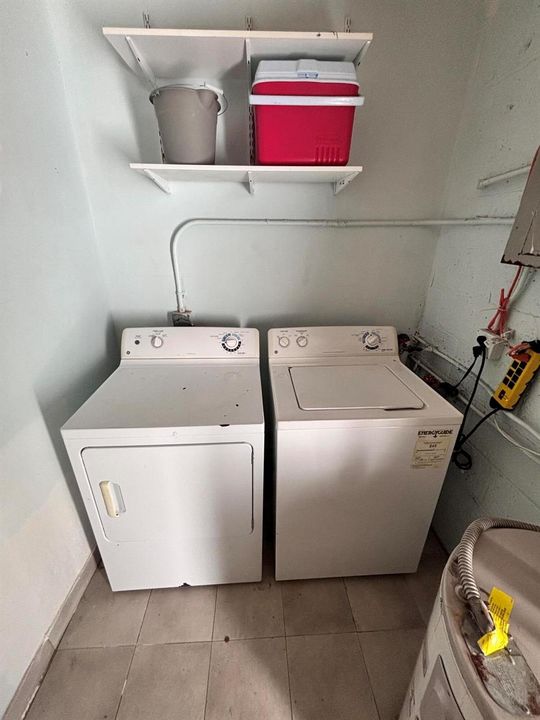 Shared Laundry In The Back