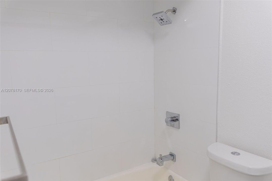 For Rent: $2,250 (2 beds, 2 baths, 1000 Square Feet)