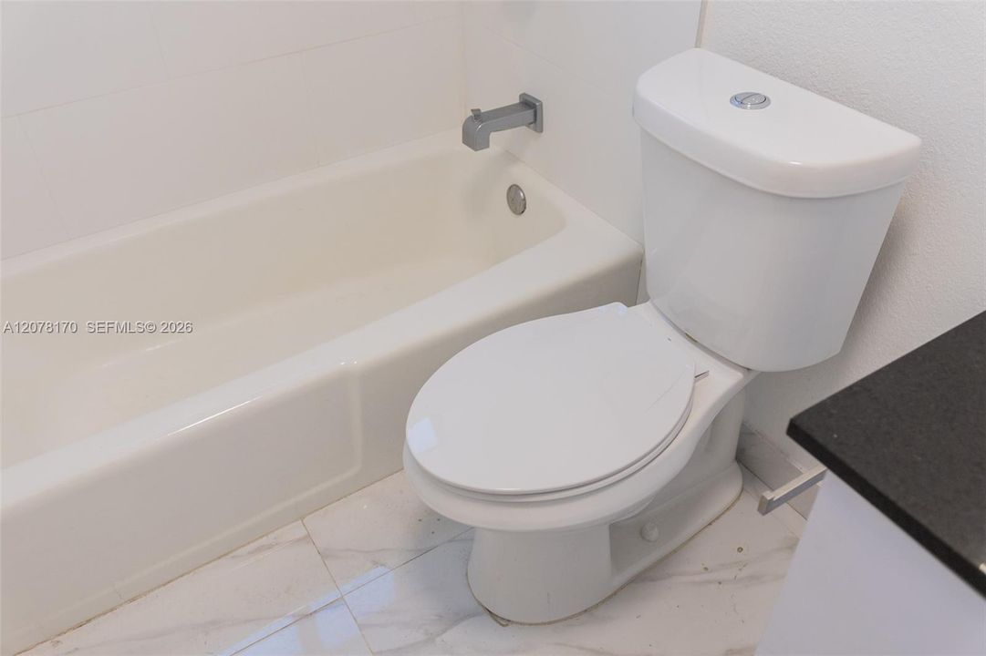 For Rent: $2,250 (2 beds, 2 baths, 1000 Square Feet)