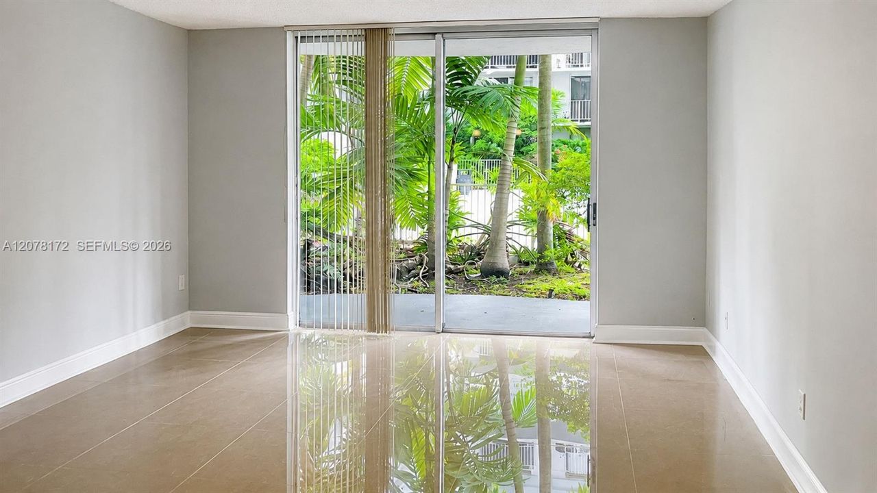For Sale: $175,000 (2 beds, 2 baths, 1175 Square Feet)