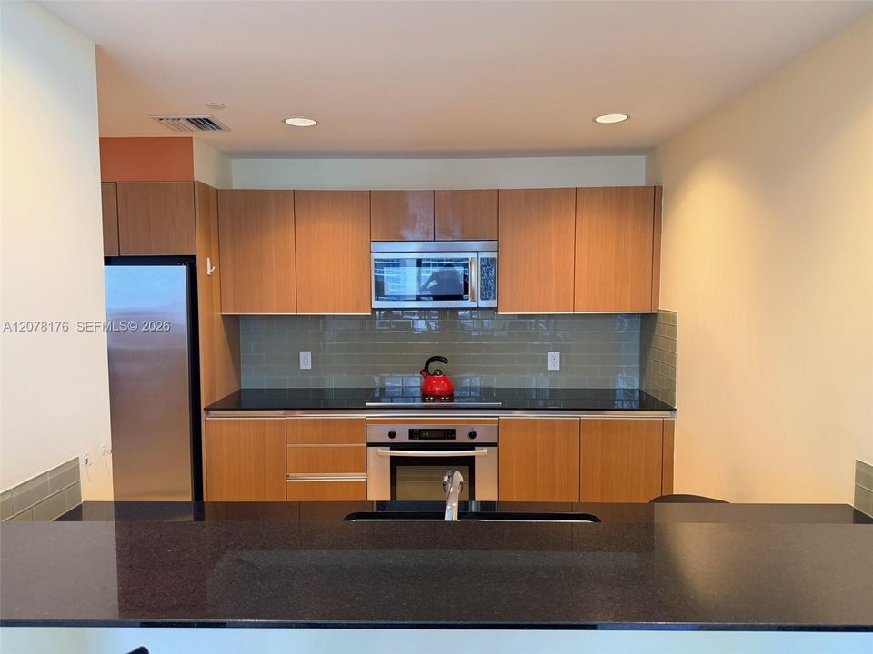 En Venta: $779,000 (2 camas, 2 baños, 1368 Pies cuadrados)