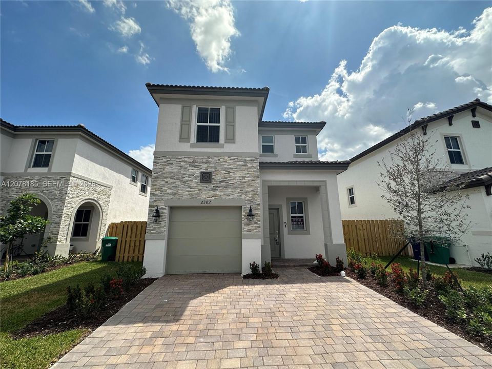 For Sale: $625,000 (3 beds, 2 baths, 1840 Square Feet)