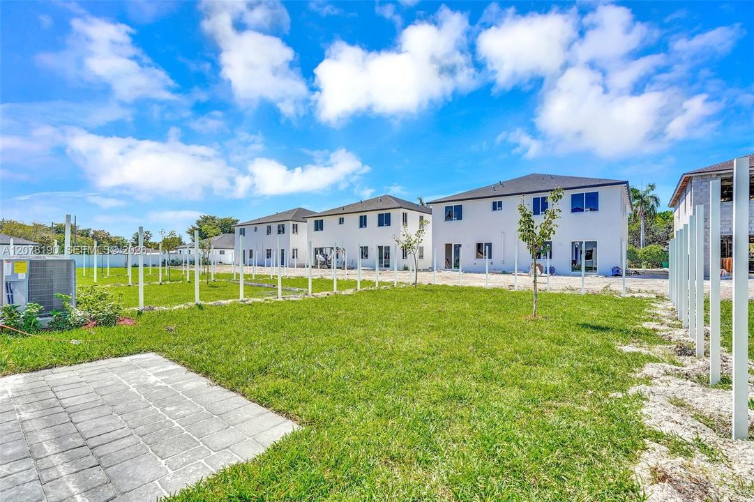 For Sale: $2,990,000 (5 beds, 4 baths, 0 Square Feet)