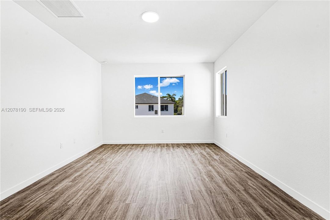 For Sale: $2,990,000 (5 beds, 4 baths, 0 Square Feet)