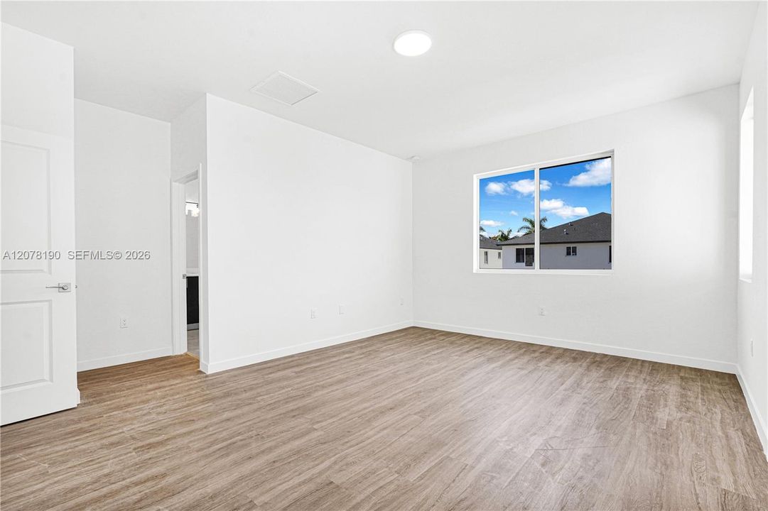 For Sale: $2,990,000 (5 beds, 4 baths, 0 Square Feet)