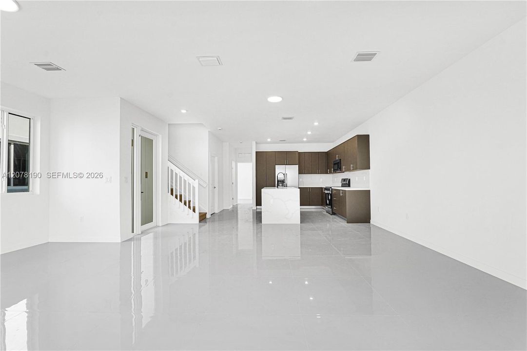 For Sale: $2,990,000 (5 beds, 4 baths, 0 Square Feet)