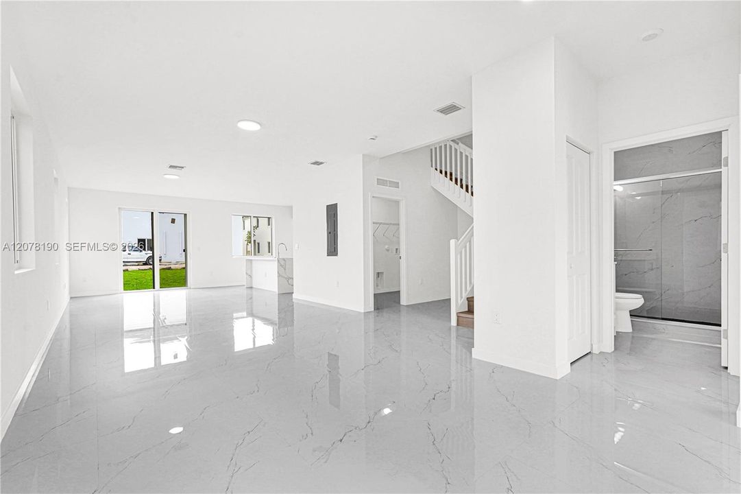 For Sale: $2,990,000 (5 beds, 4 baths, 0 Square Feet)