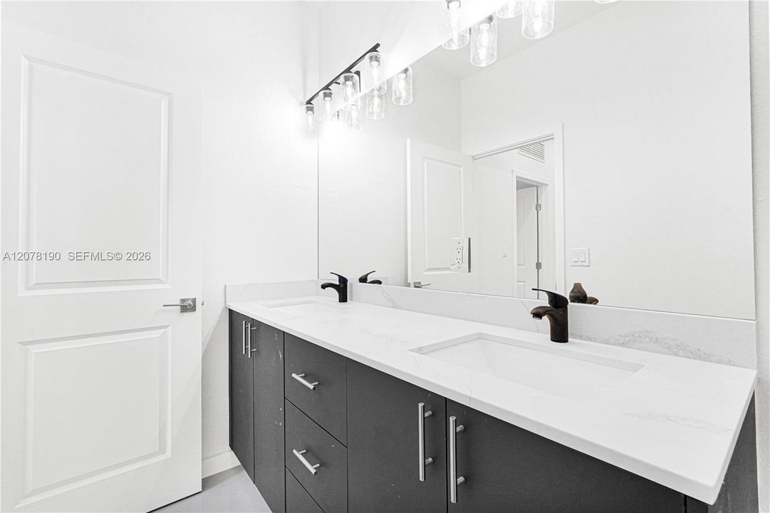 For Sale: $2,990,000 (5 beds, 4 baths, 0 Square Feet)