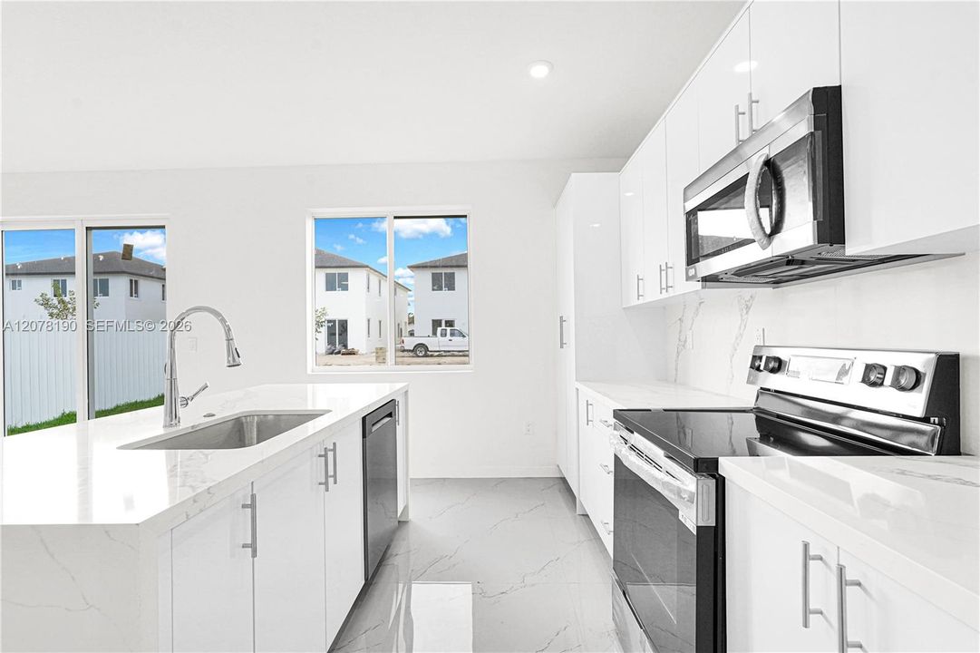 For Sale: $2,990,000 (5 beds, 4 baths, 0 Square Feet)