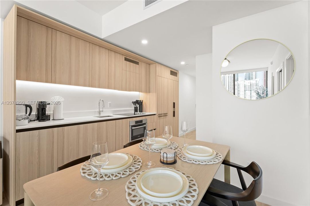 En Venta: $590,000 (1 camas, 1 baños, 526 Pies cuadrados)