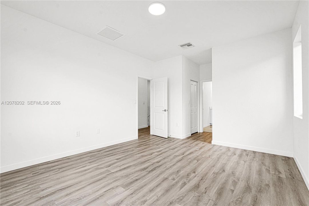For Sale: $649,990 (5 beds, 4 baths, 0 Square Feet)