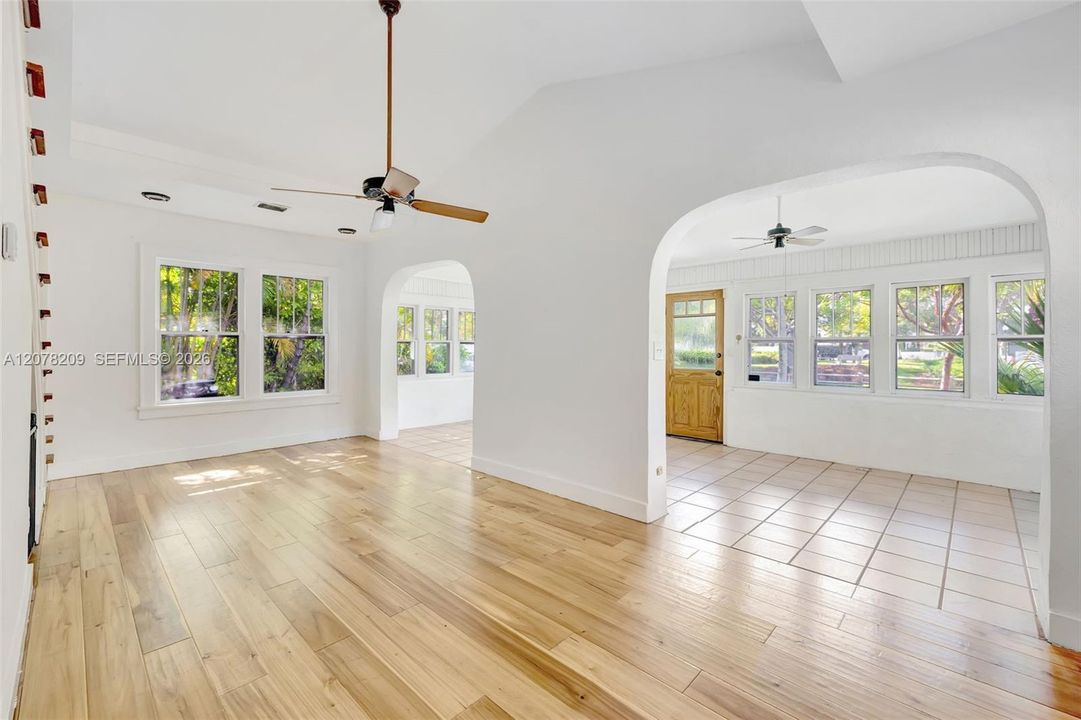 For Rent: $3,500 (3 beds, 2 baths, 1508 Square Feet)