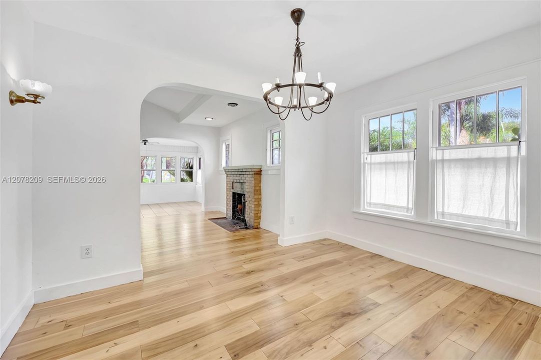 For Rent: $3,500 (3 beds, 2 baths, 1508 Square Feet)