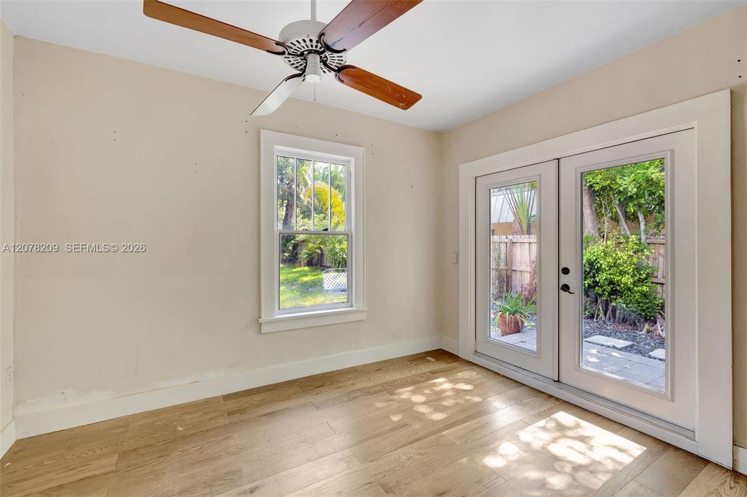 For Rent: $3,500 (3 beds, 2 baths, 1508 Square Feet)