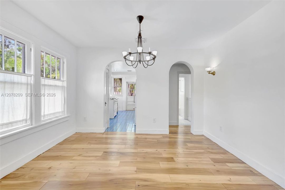 For Rent: $3,500 (3 beds, 2 baths, 1508 Square Feet)