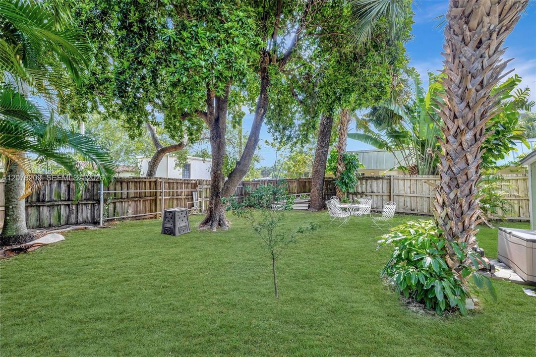 For Rent: $3,500 (3 beds, 2 baths, 1508 Square Feet)