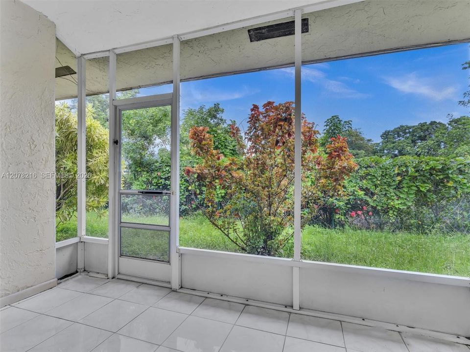 House For Sale 8813 PARADISE CT TAMARAC, FL 33321 (PARADISE ESTATES) 786-600-0063