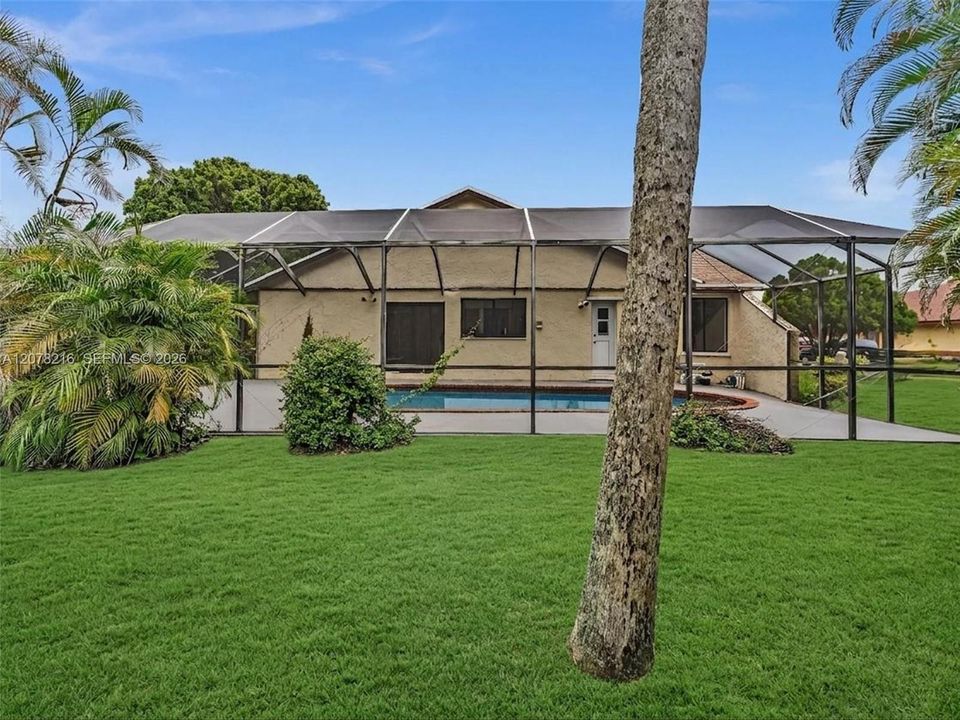 House For Sale 8813 PARADISE CT TAMARAC, FL 33321 (PARADISE ESTATES) 786-600-0063
