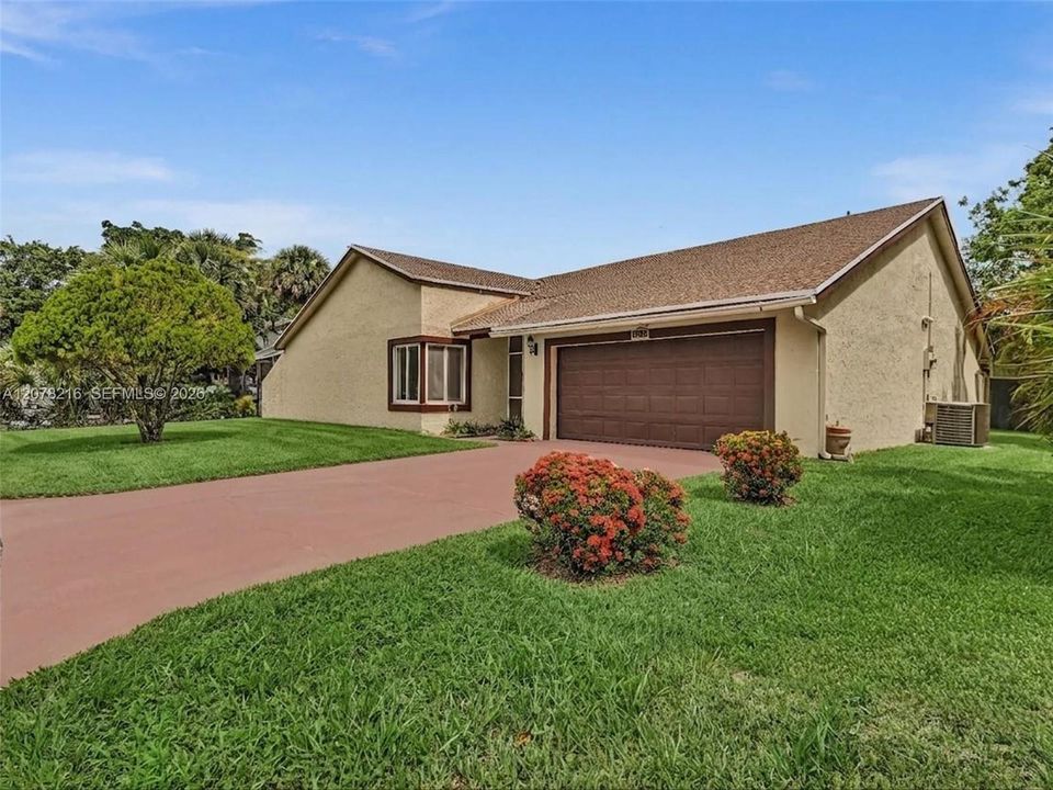En Venta: $599,900 (3 camas, 2 baños, 1908 Pies cuadrados)