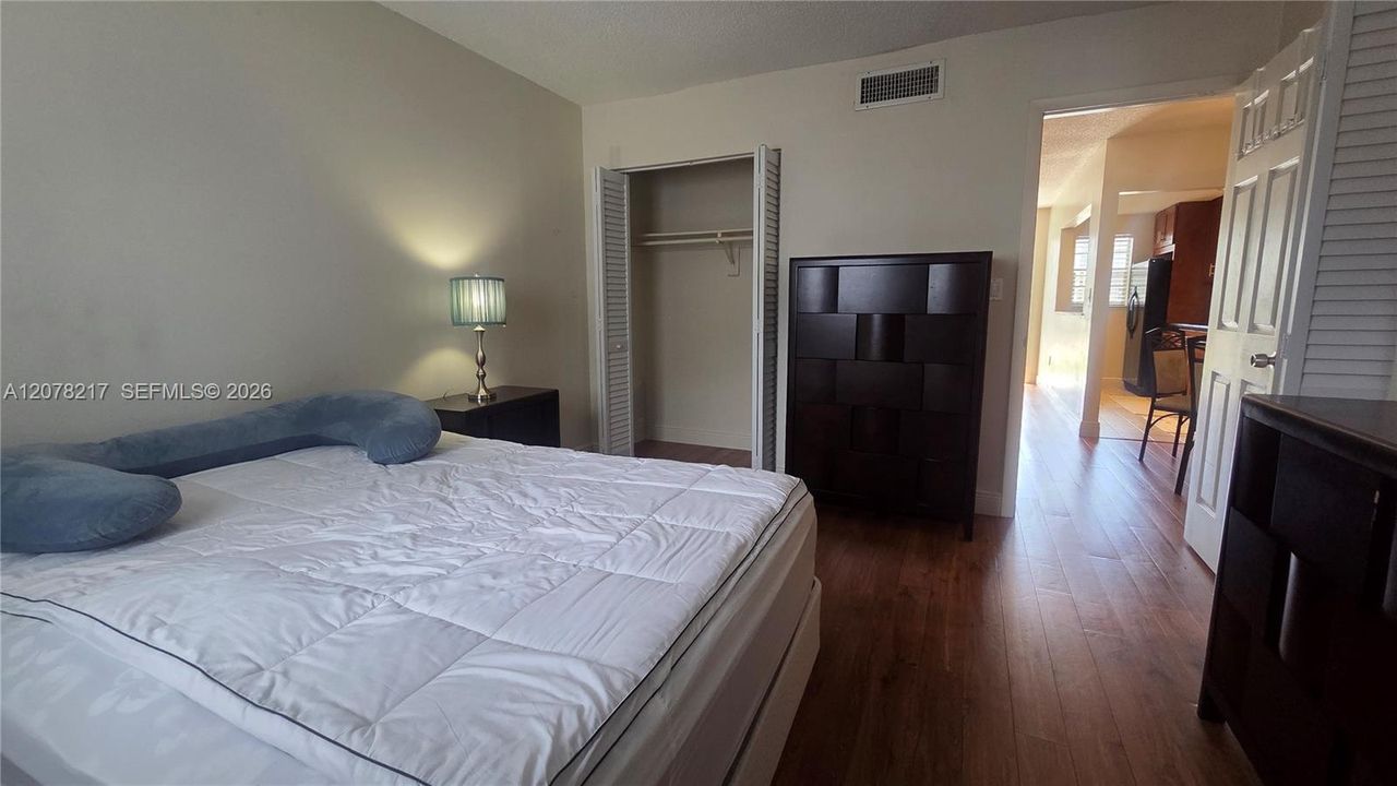 En Renta: $1,600 (1 camas, 1 baños, 561 Pies cuadrados)