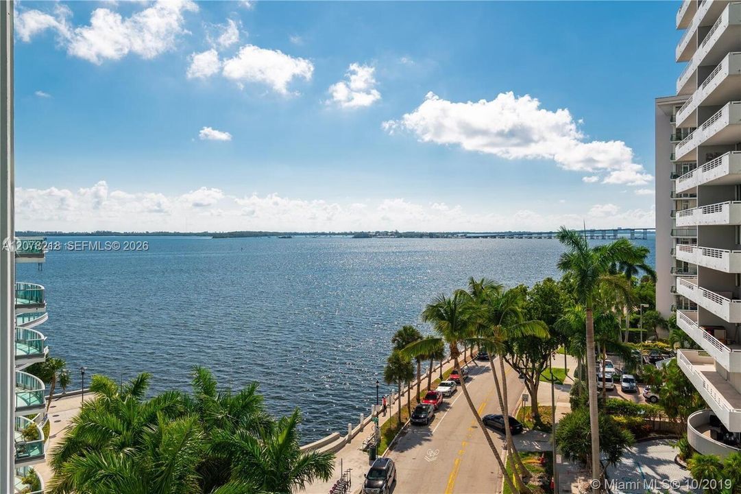 For Rent: $5,400 (2 beds, 2 baths, 1460 Square Feet)