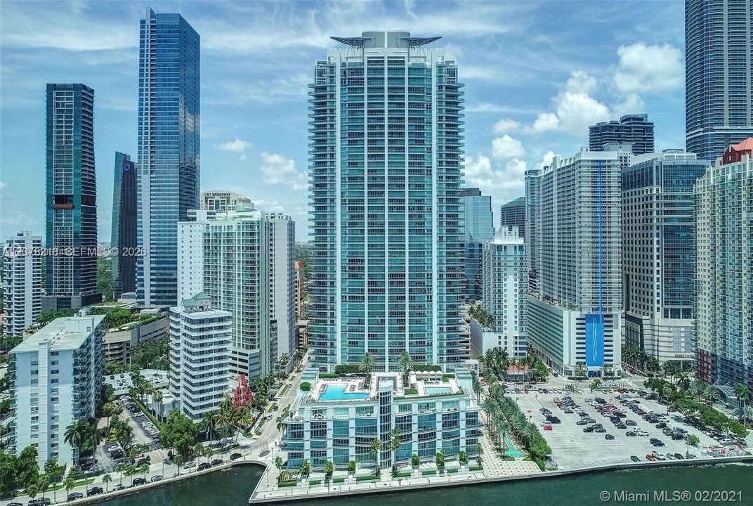 For Rent: $5,400 (2 beds, 2 baths, 1460 Square Feet)