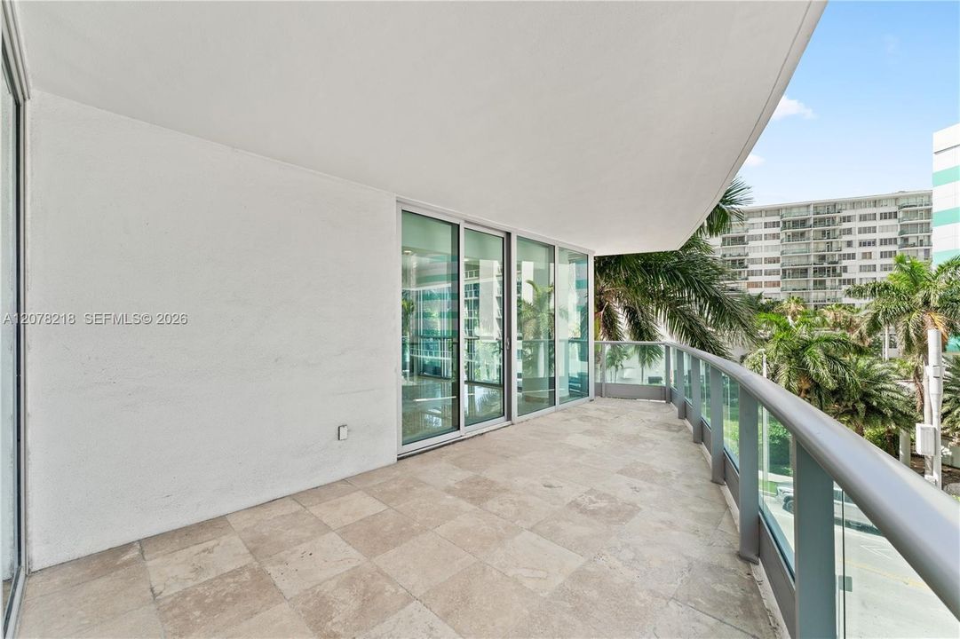 For Rent: $5,400 (2 beds, 2 baths, 1460 Square Feet)