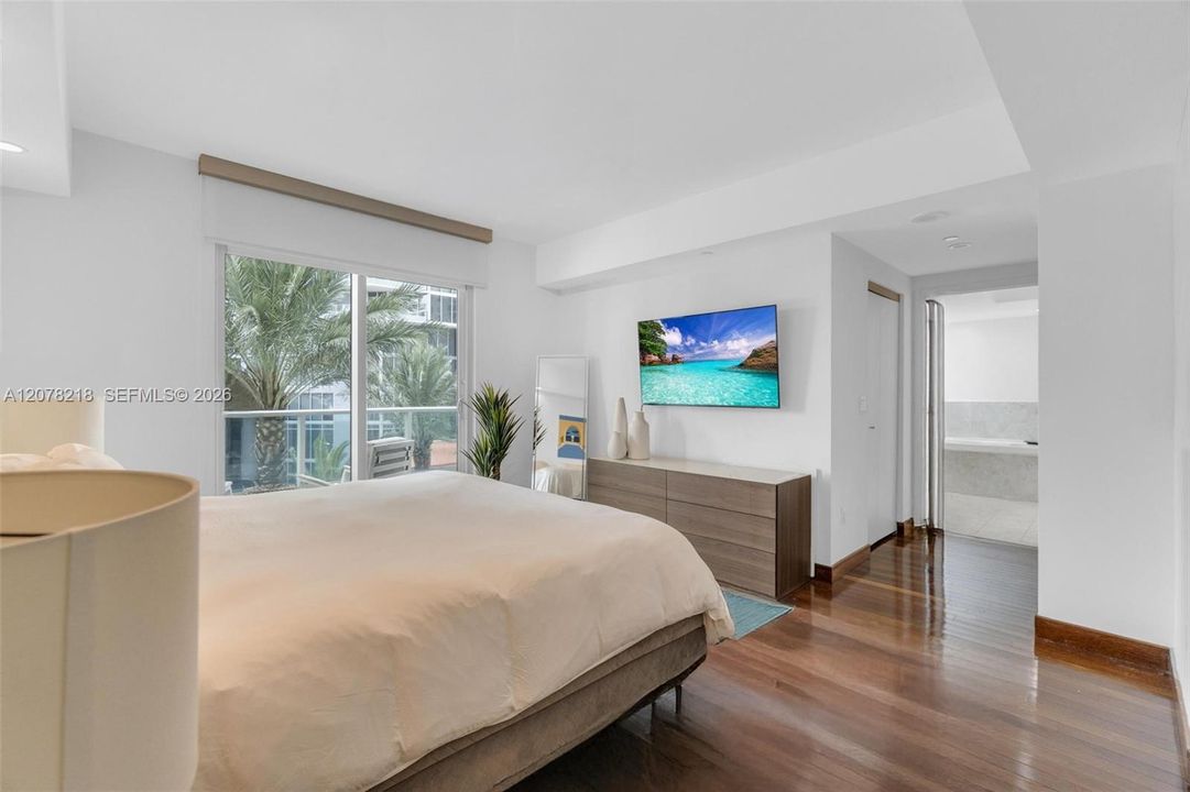 For Rent: $5,400 (2 beds, 2 baths, 1460 Square Feet)