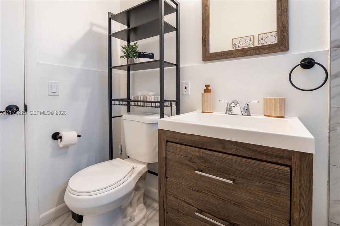 For Rent: $3,650 (2 beds, 2 baths, 1000 Square Feet)