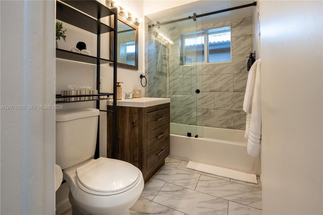 For Rent: $3,650 (2 beds, 2 baths, 1000 Square Feet)