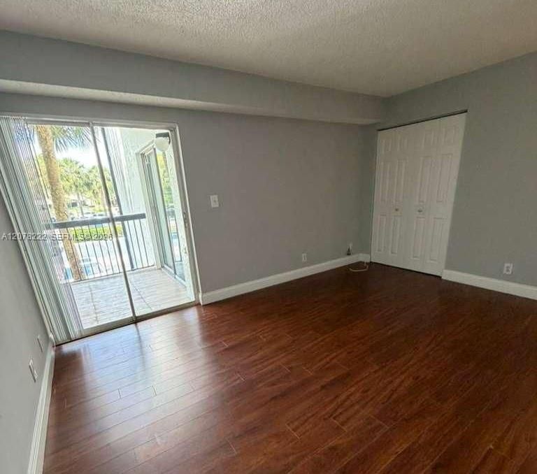En Venta: $197,000 (2 camas, 2 baños, 958 Pies cuadrados)