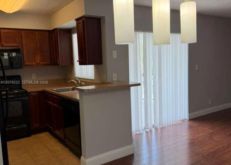 En Venta: $197,000 (2 camas, 2 baños, 958 Pies cuadrados)