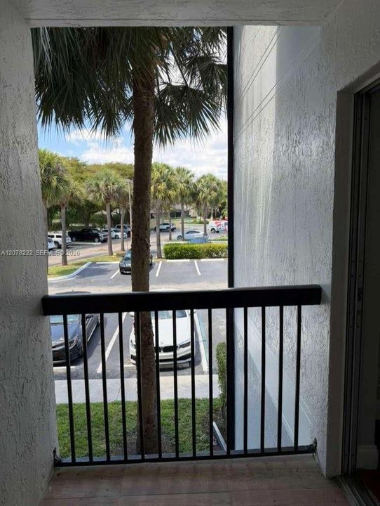 En Venta: $197,000 (2 camas, 2 baños, 958 Pies cuadrados)