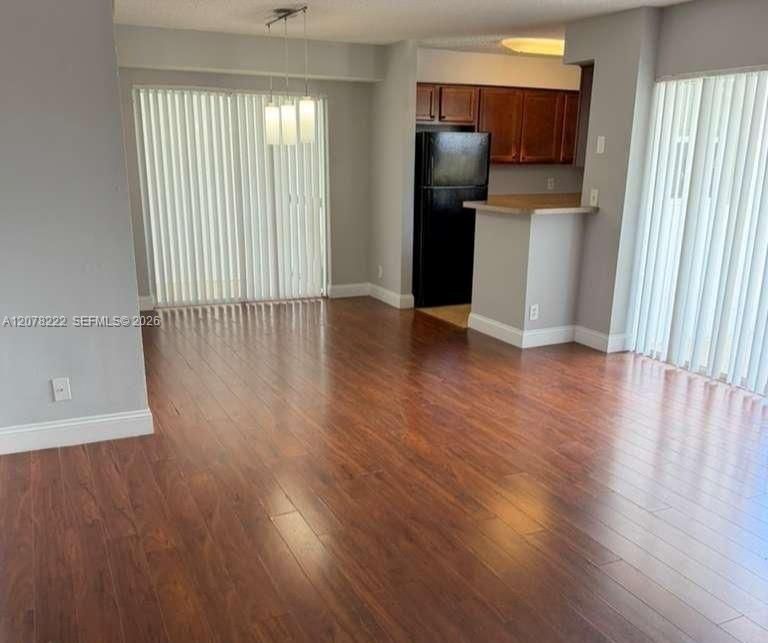 En Venta: $197,000 (2 camas, 2 baños, 958 Pies cuadrados)