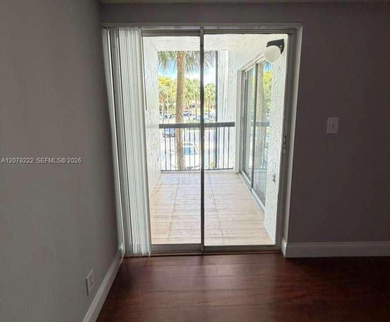 En Venta: $197,000 (2 camas, 2 baños, 958 Pies cuadrados)