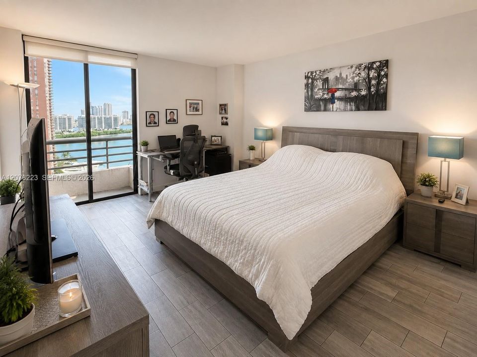 For Sale: $325,000 (2 beds, 2 baths, 1065 Square Feet)