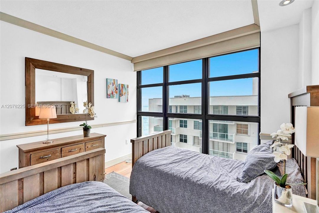 For Rent: $5,000 (2 beds, 2 baths, 1510 Square Feet)