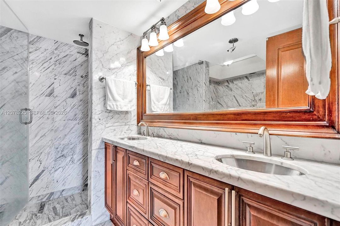For Rent: $5,000 (2 beds, 2 baths, 1510 Square Feet)