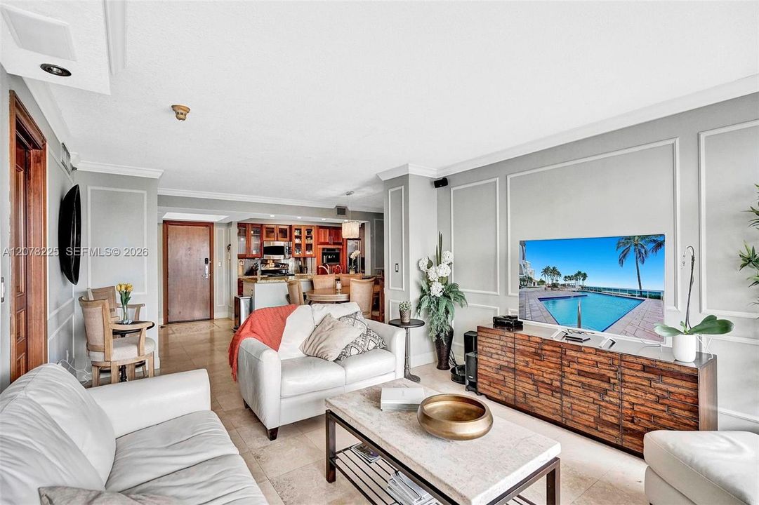 For Rent: $5,000 (2 beds, 2 baths, 1510 Square Feet)
