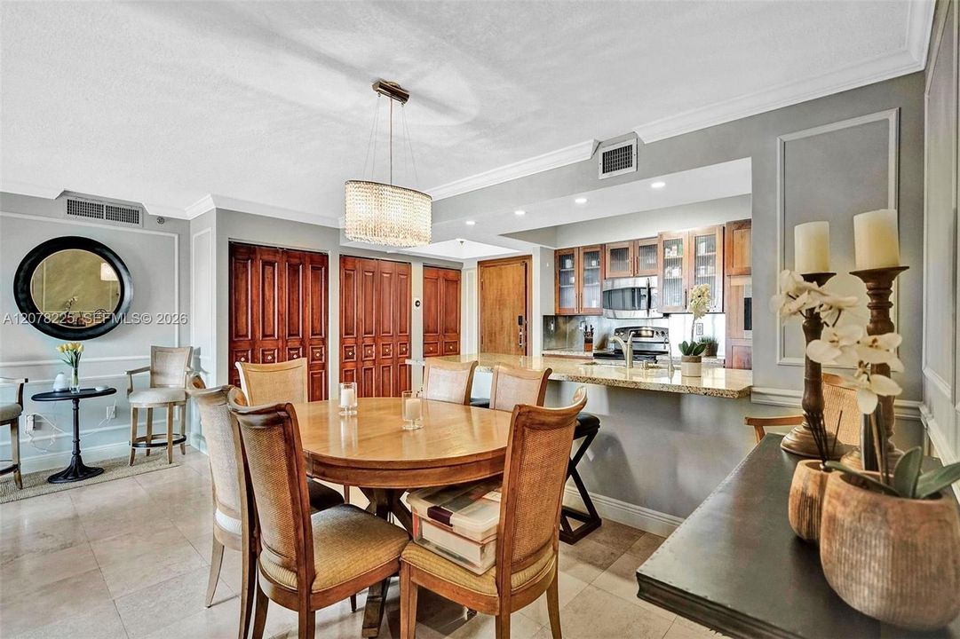 For Rent: $5,000 (2 beds, 2 baths, 1510 Square Feet)
