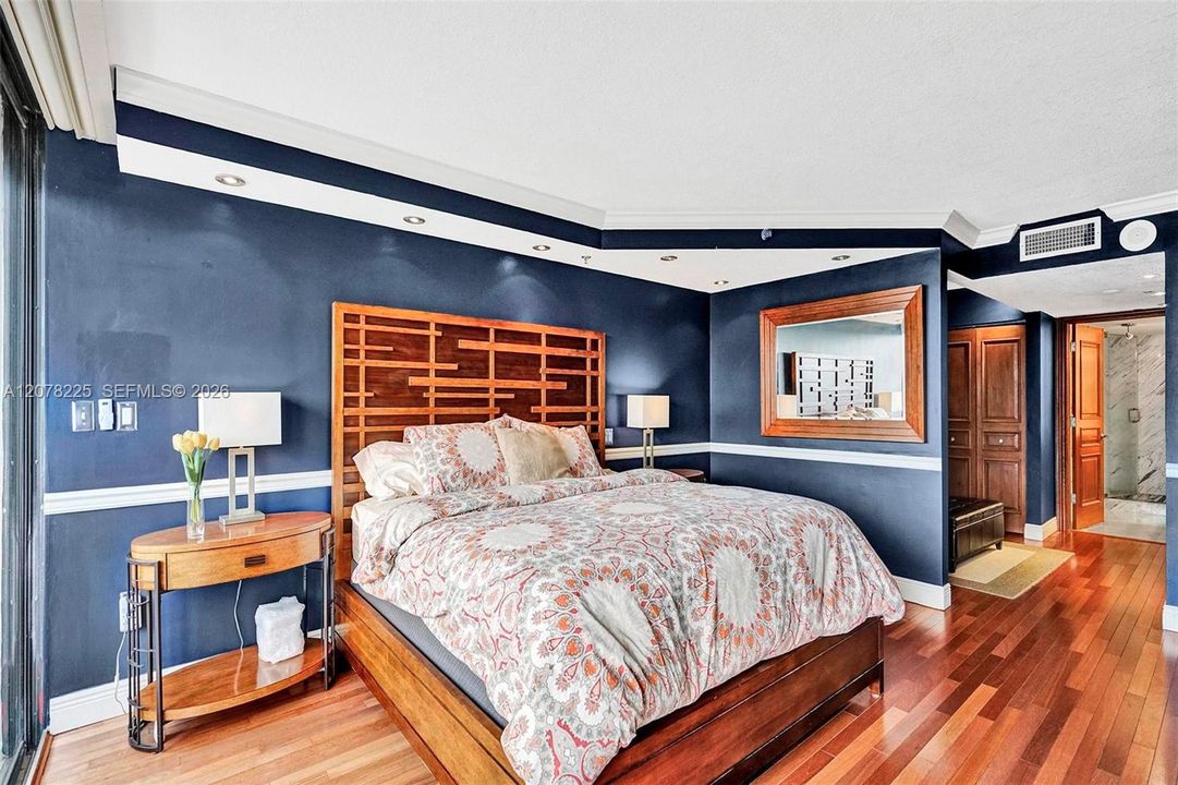 For Rent: $5,000 (2 beds, 2 baths, 1510 Square Feet)