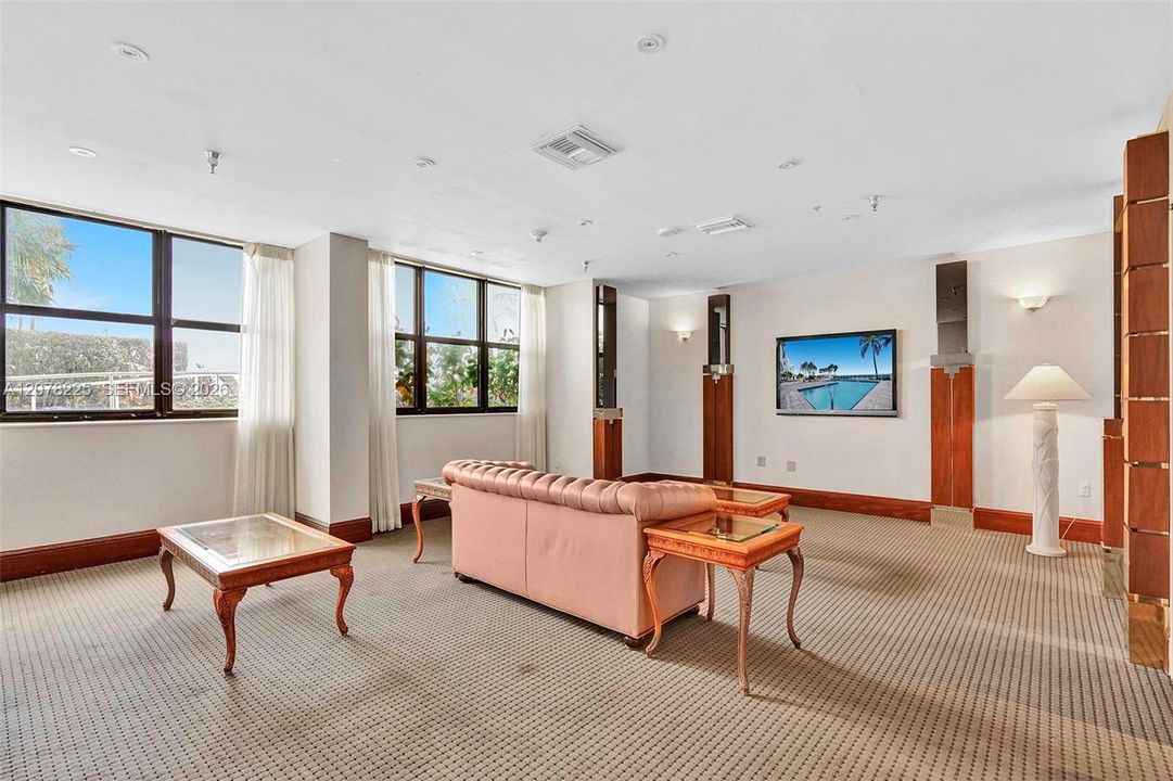 For Rent: $5,000 (2 beds, 2 baths, 1510 Square Feet)