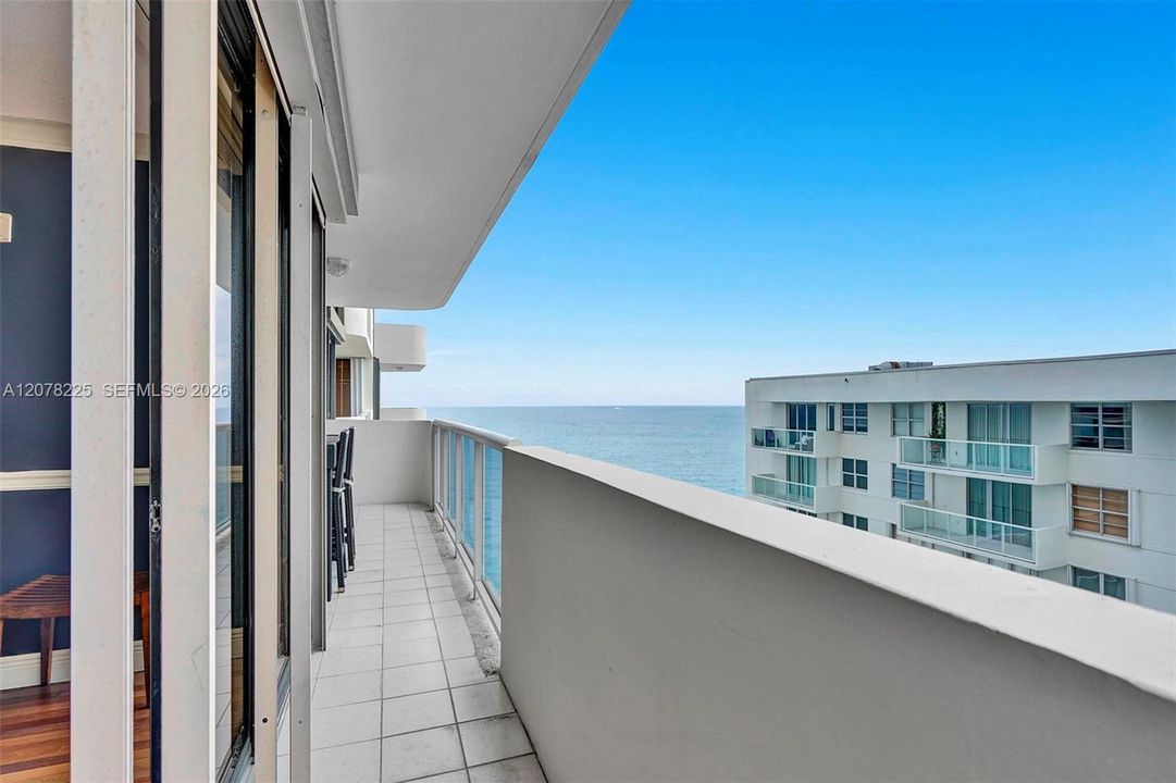 For Rent: $5,000 (2 beds, 2 baths, 1510 Square Feet)