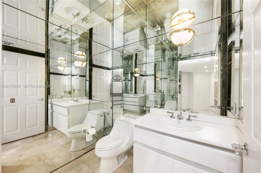 En Venta: $1,995,000 (3 camas, 3 baños, 2120 Pies cuadrados)
