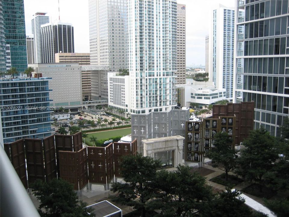 For Rent: $4,300 (1 beds, 1 baths, 876 Square Feet)