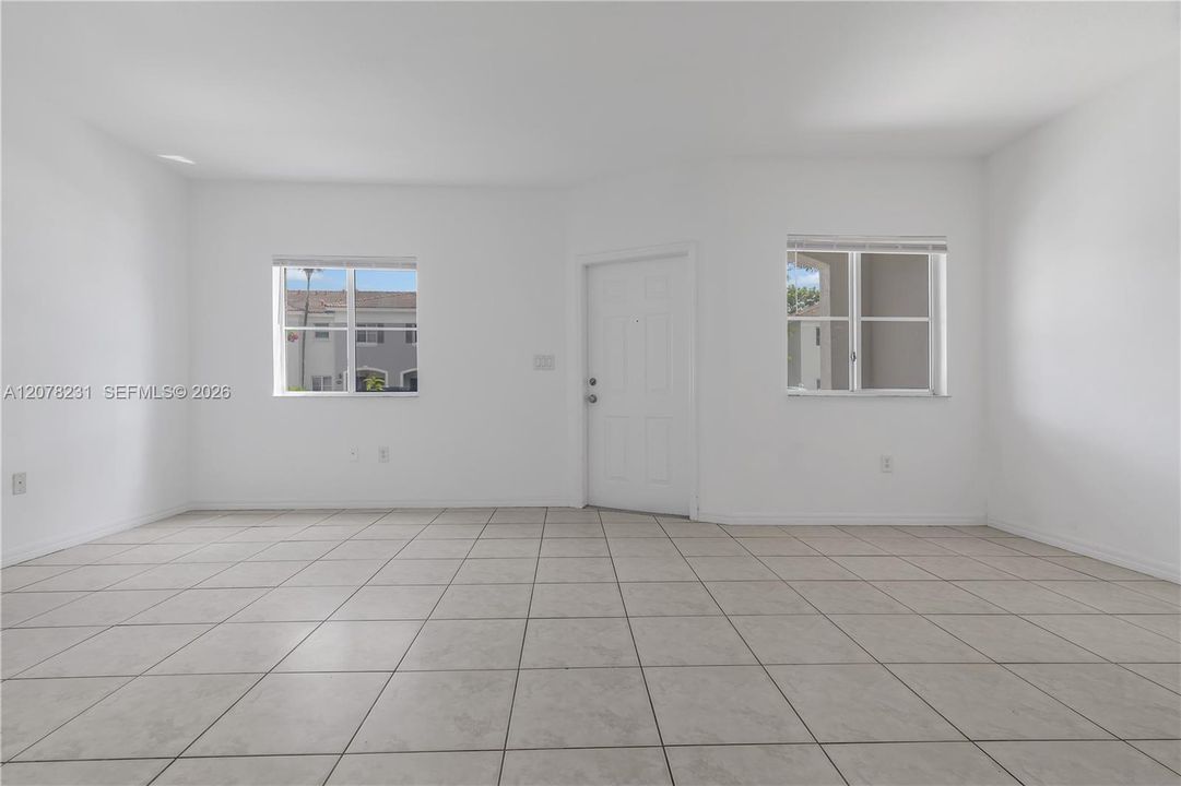 For Sale: $310,000 (3 beds, 2 baths, 1509 Square Feet)